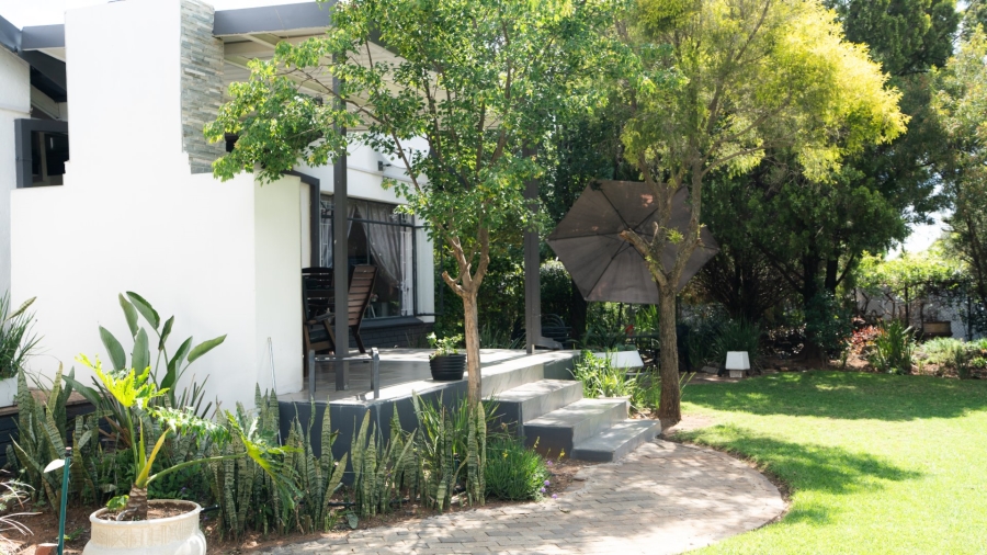  Bedroom Property for Sale in Flamwood North West